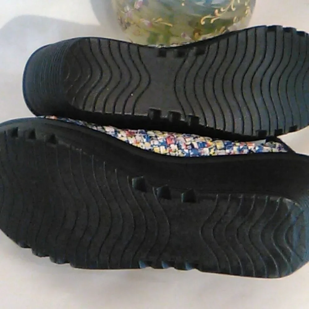 NEW Athletic Platform Slip-ons